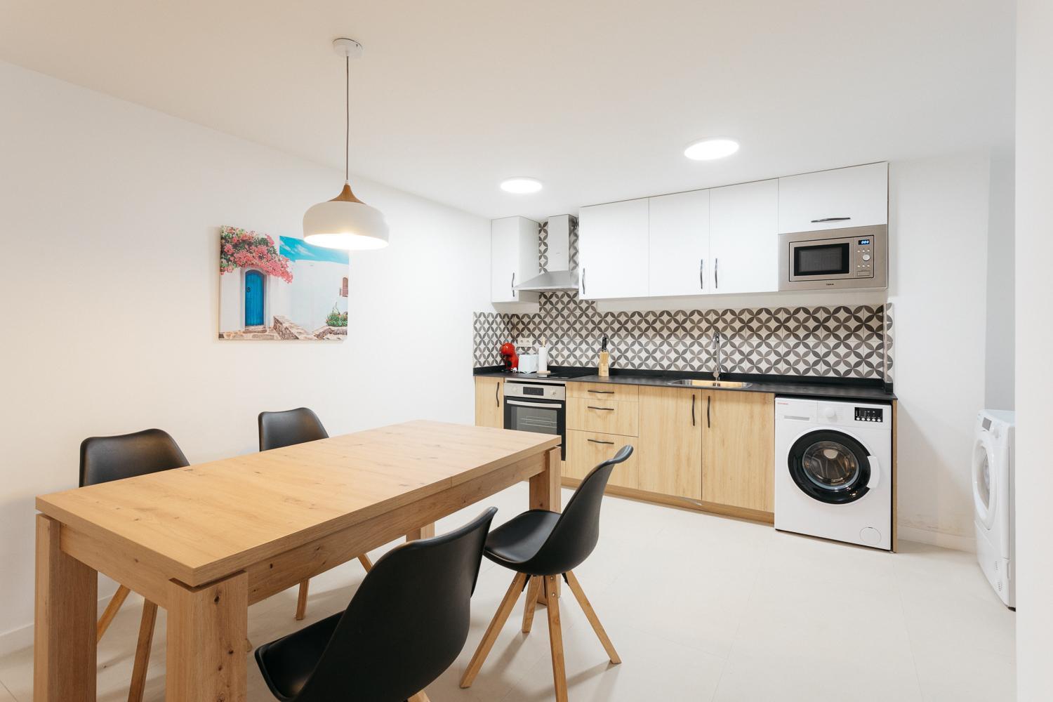 Amplio Apartamento Cerca Centro Historico Y Turia 5Pax 2 Bath Valensiya Dış mekan fotoğraf