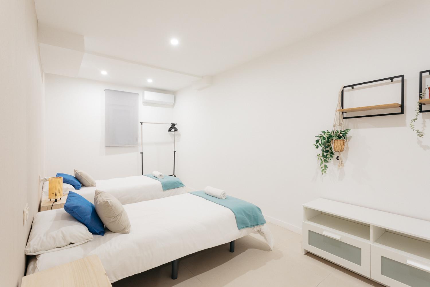 Amplio Apartamento Cerca Centro Historico Y Turia 5Pax 2 Bath Valensiya Dış mekan fotoğraf